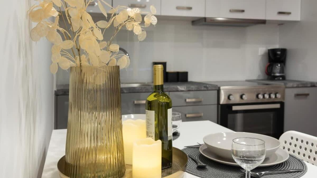 Brand New With Amazing View Apartment Athens